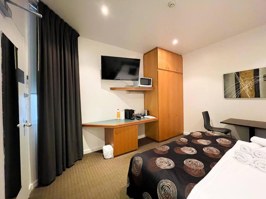 410 /247 Studio Gouger St Ex Hotel Room In City Adelaide Exterior photo